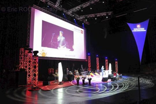 Convention Caisse d'Epargne partenaire entreprise Zénith de Limoges métropole image photo photographie réunion